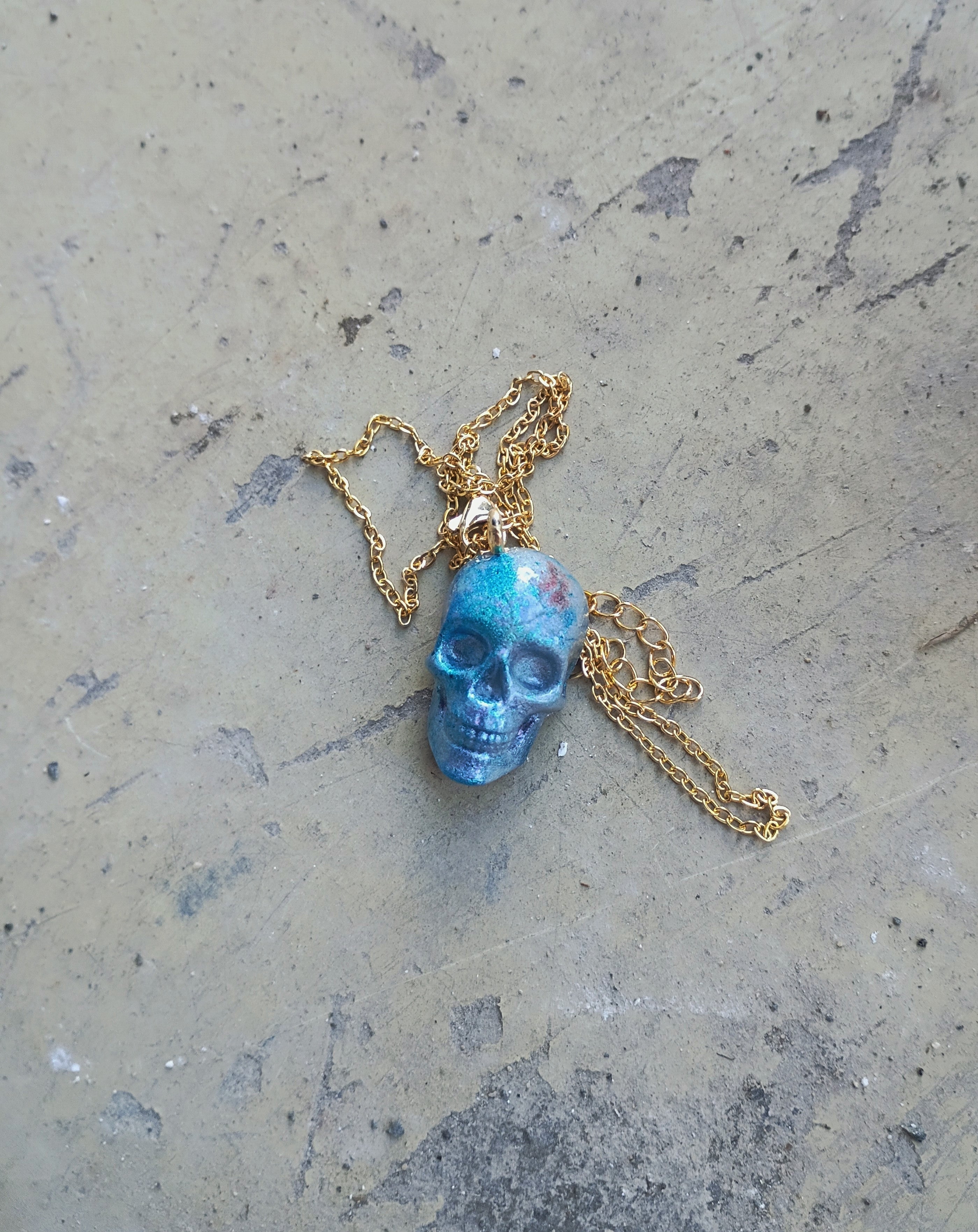 "Bone kisses and coffin cuddles" skull necklace